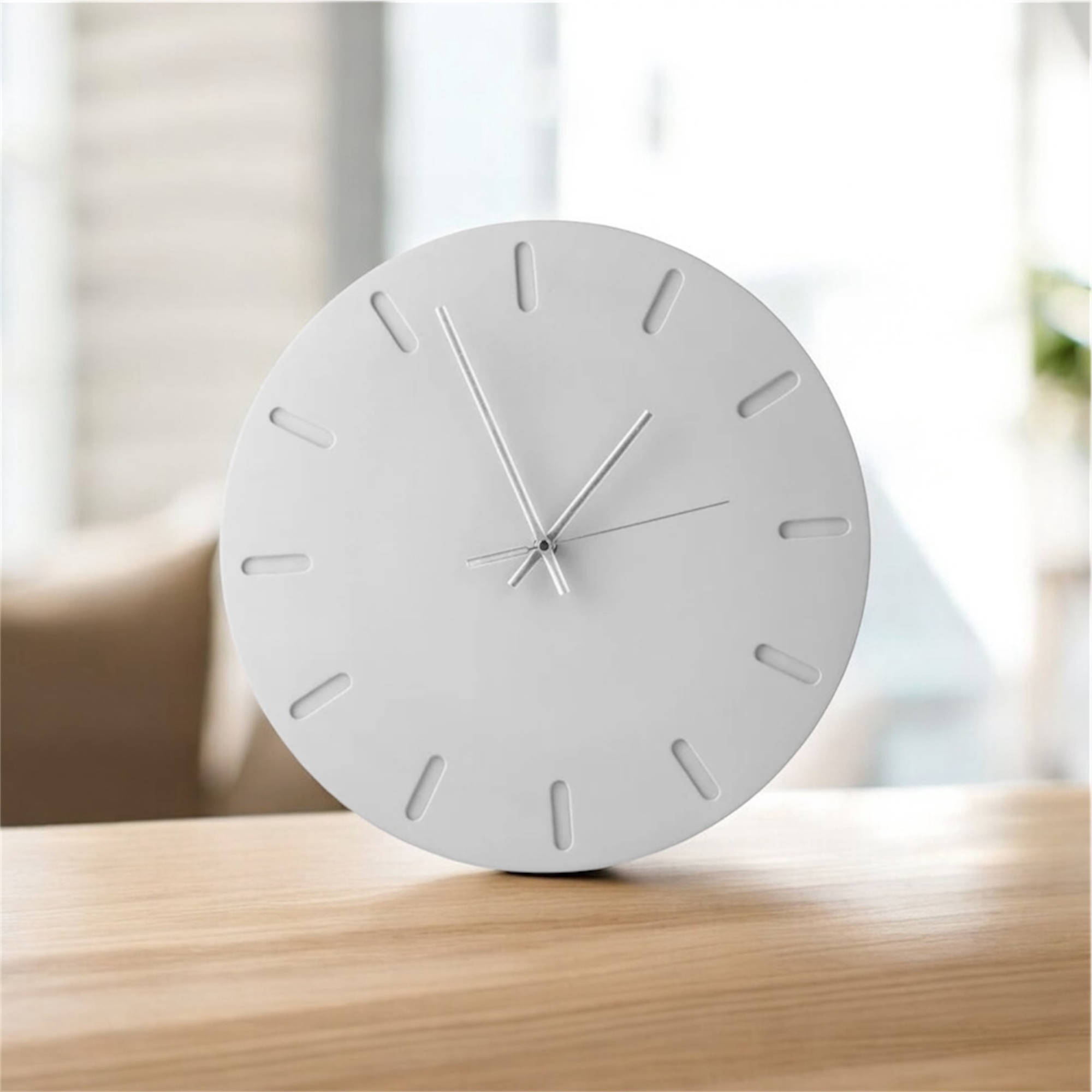 שעון קיר אפור בהיר - 28 ס"מ