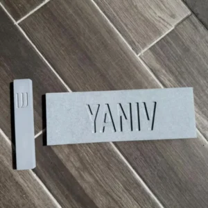 שלט כניסה לבית מבטון טבעי + בית מזוזה 15 ס"מ - אפור