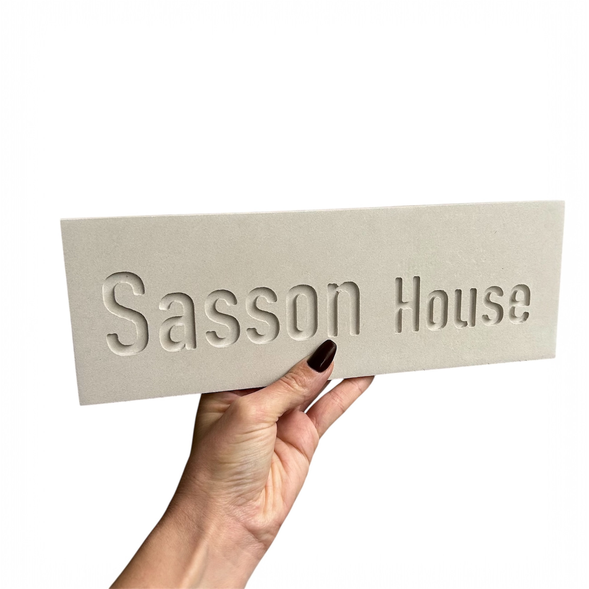 שלט משפחה מבטון טבעי House